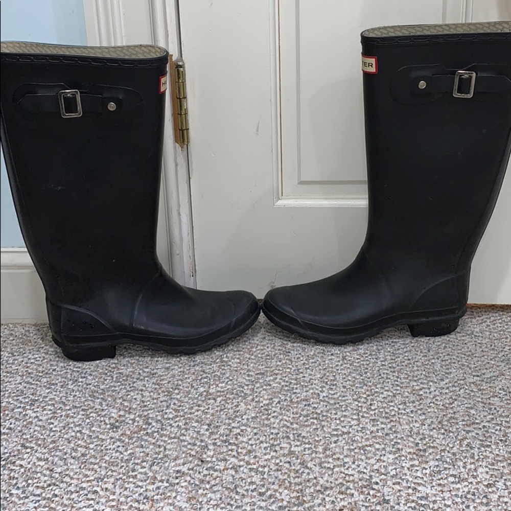 Hunter: Women’s Original Tall Waterproof Rain Boot - Picture 3 of 7